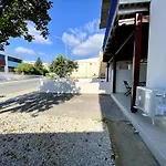 Seaside Two Bedroom Elegant Flat In Tourist Area *