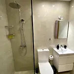 Seaside Two Bedroom Elegant Flat In Tourist Area アパート
