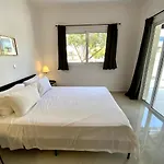 Seaside Two Bedroom Elegant Flat In Tourist Area アパート
