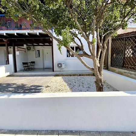Seaside Two Bedroom Elegant Flat In Tourist Area * Paphos