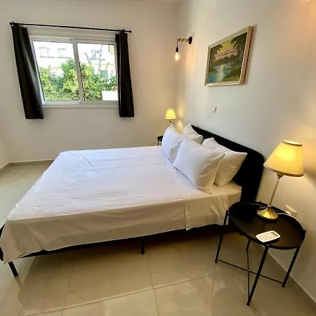 Seaside Two Bedroom Elegant Flat In Tourist Area * Pafos