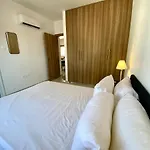 Apartamento Seaside Two Bedroom Elegant Flat In Tourist Area Paphos